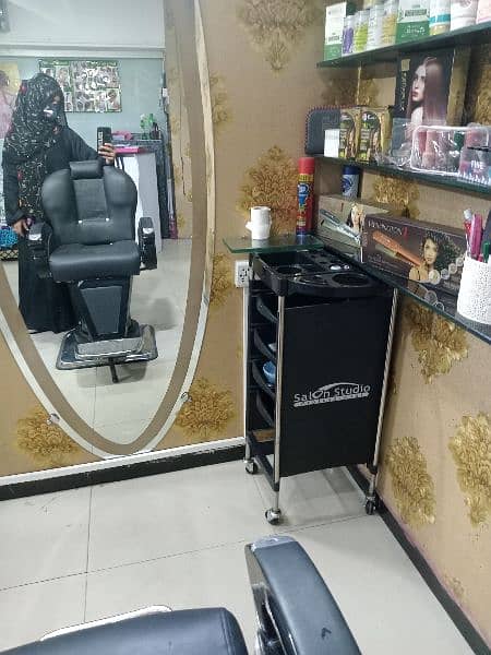 urgent sale a beauty salon 1