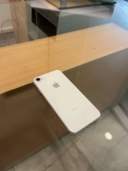 iphone 8 256Gb Pta Approved White colour 3