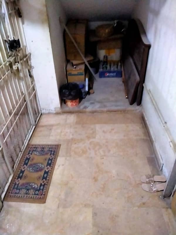 West Open 900 Square Feet Flat In Gulshan-E-Iqbal - Block 13/C For Sale At Good Location 6
