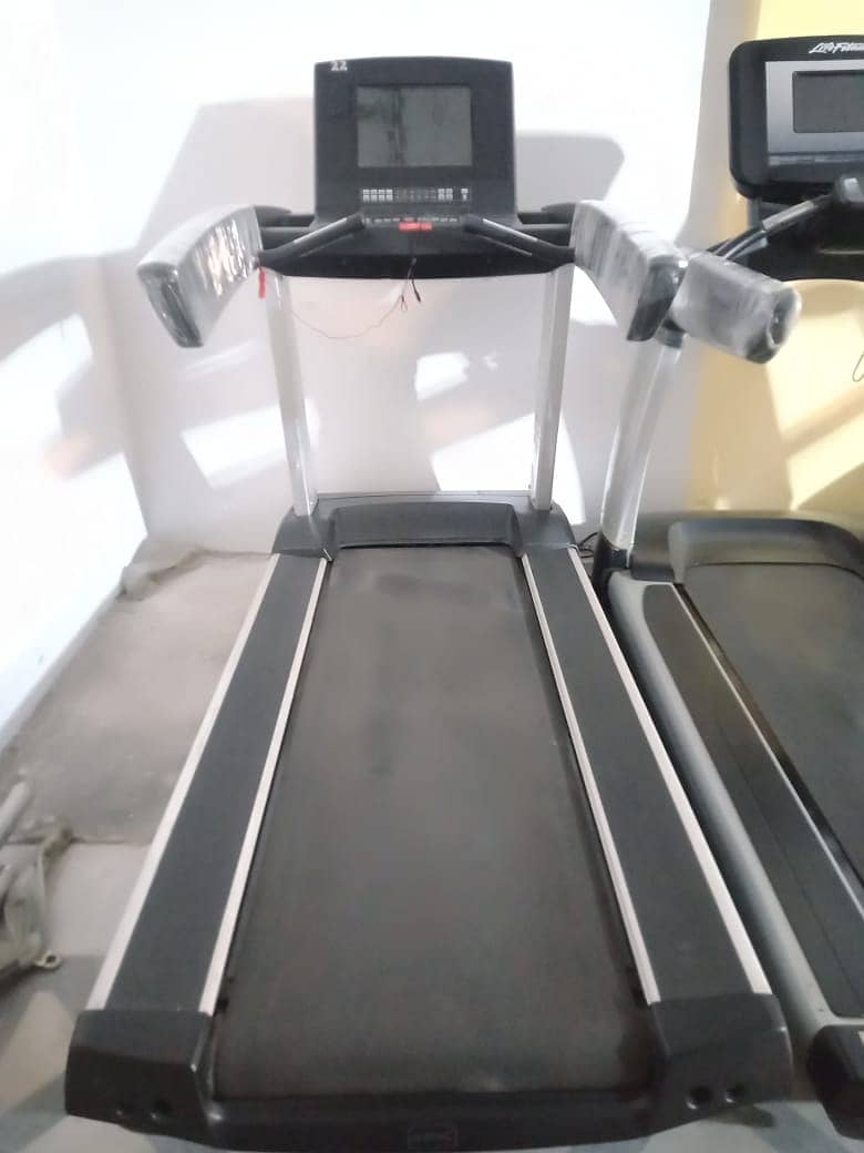 Commercial Treadmill /running machine / Fitness Machine 0