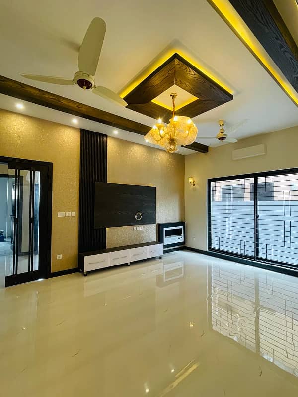 Brand New 9 Marla Modern House For Sale 4