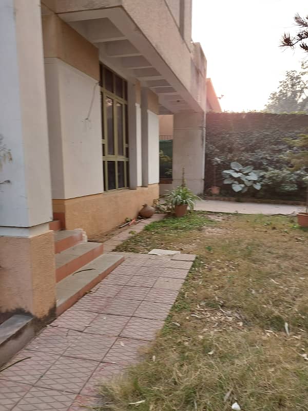 House For Sale In F-10 Islamabad 12