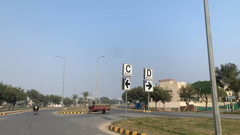 DHA Phase-9 Town Sector-C, 5 Marla Pair residential Plot For Sale 7