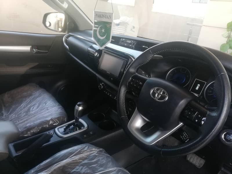 Toyota Hilux Revo V Automatic 2.8 Rocco Converted Model 2021 4