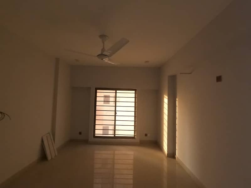 Good Corner 2450 Square Feet Flat For Sale In Cantt View Lodges 8