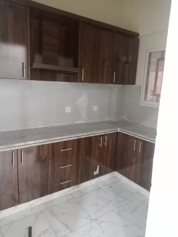 To Rent You Can Find Spacious Flat In Model Colony - Malir 3
