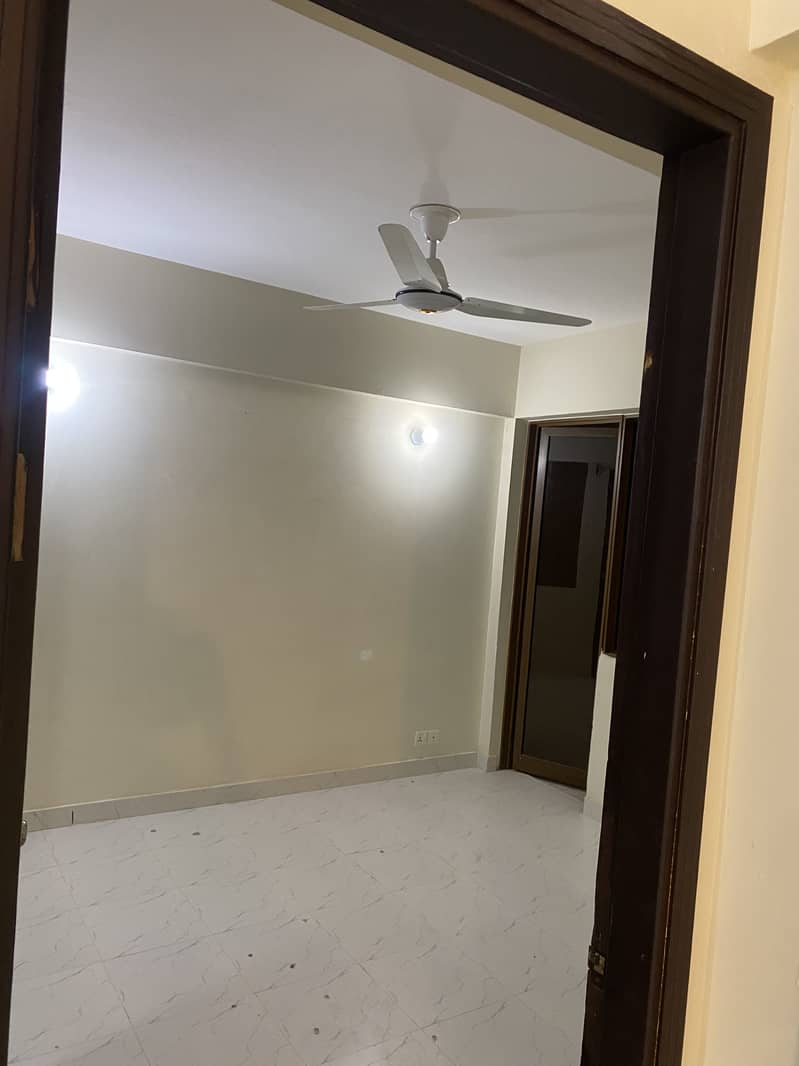 2 Bed Dd Ready To Move Apartment At Prime Location Of Jinnah Avenue 17