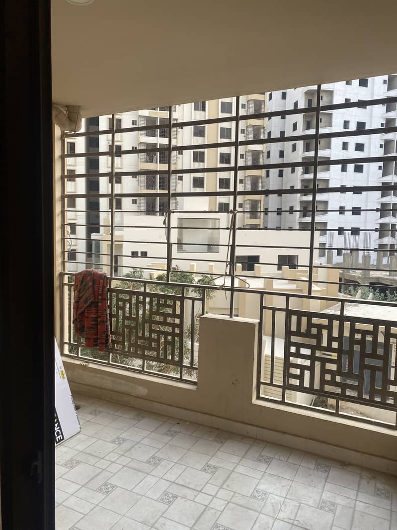 3 Bed Dd Apartment Available For Rent At Prime Location Main Jinnah Avenue 9