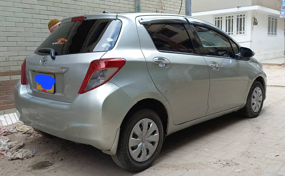 Toyota Vitz 2012 3