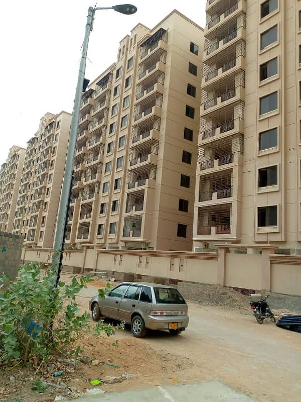 3 bed drawing lounge spacious apartment in best boundary wall project at Jinnah Avenue 3