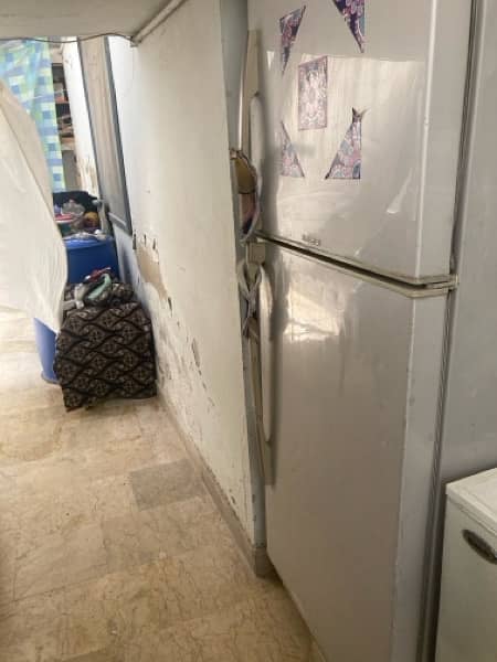 pel refrigerator in original condition 0