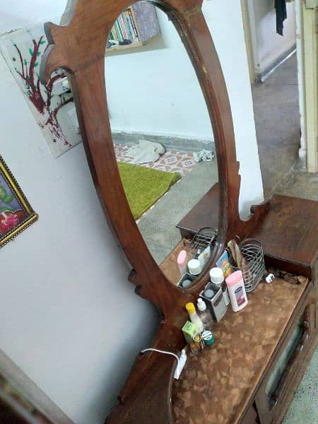 Dressing Table 8