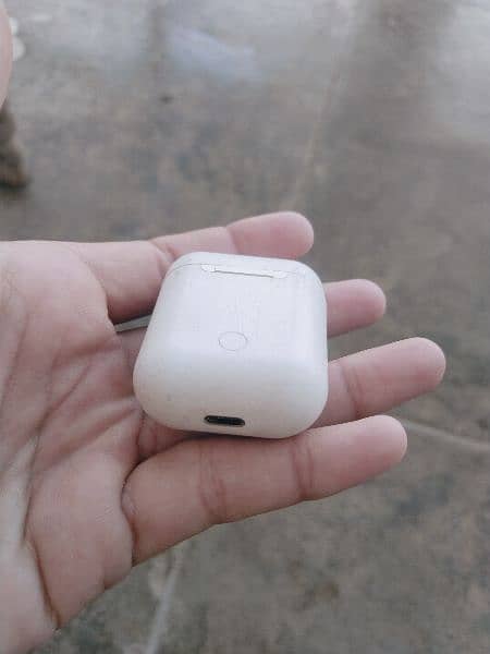 apple airpod with cable 3