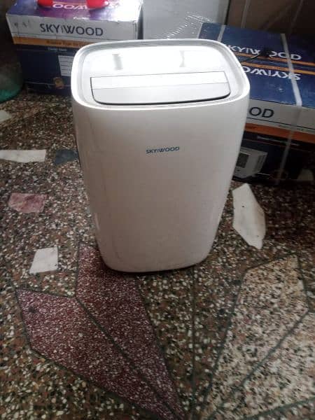 SKYWOOD PORTABLE AC HEAT AND COOL ENERGY SAVER 1 TONE IMPORTED 0