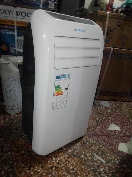 SKYWOOD PORTABLE AC HEAT AND COOL ENERGY SAVER 1 TONE IMPORTED 1