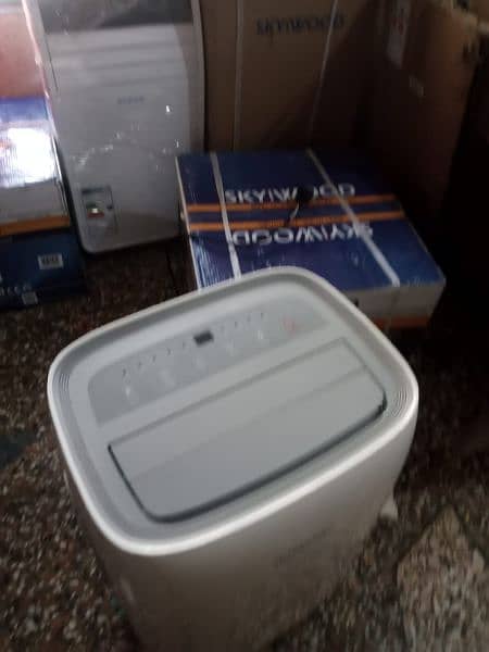 SKYWOOD PORTABLE AC HEAT AND COOL ENERGY SAVER 1 TONE IMPORTED 3