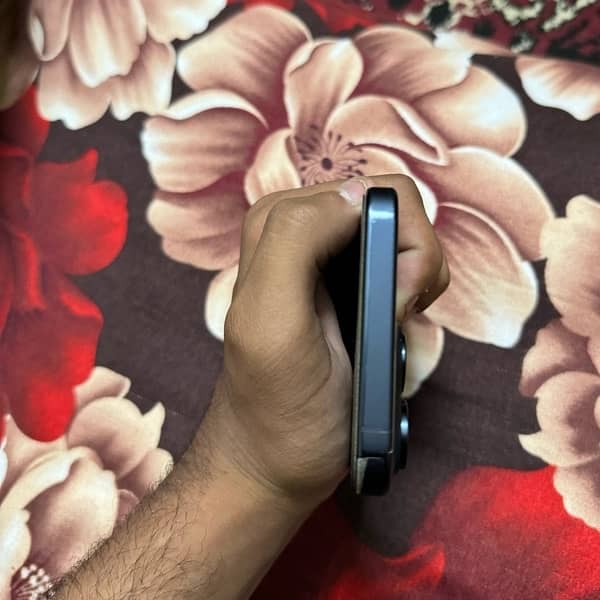 Iphone 15 pro max Pta prroved Hk model 2