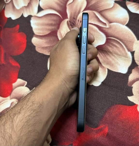 Iphone 15 pro max Pta prroved Hk model 4