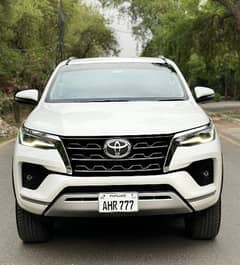 Toyota Fortuner V 2.7 4x4 new shape 2021 model arrgent sale