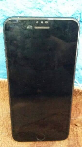 I phone 7 plus . . . black colour  32 gb 0