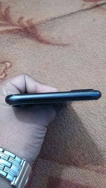 I phone 7 plus . . . black colour  32 gb 2