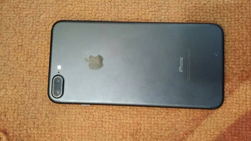 I phone 7 plus . . . black colour  32 gb 5