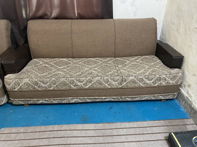 Urgent sale 5 seater sofa 0