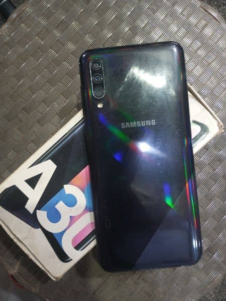 Samsung  A30s 0