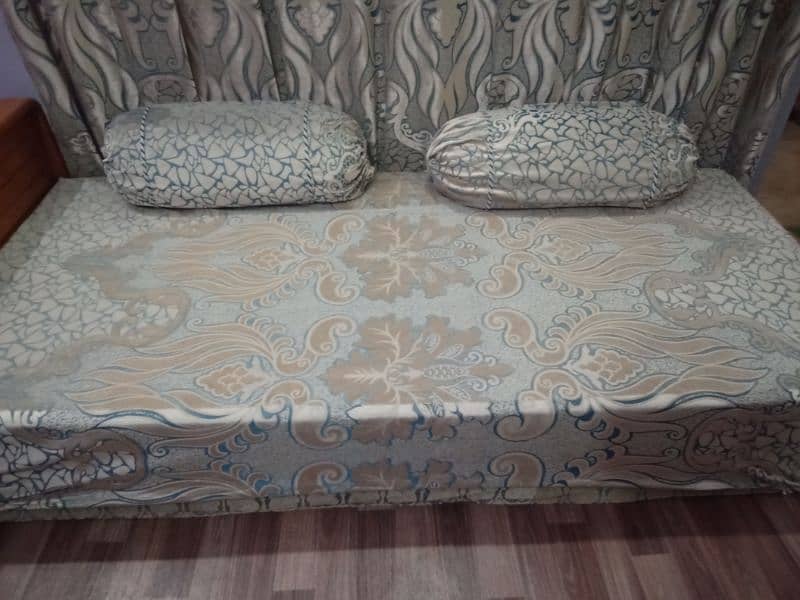 sofa and bed for sell 7