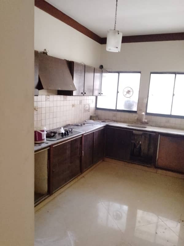 Defence DHA phase 5 badar commercial 2 bed D D apartment available for rent 3