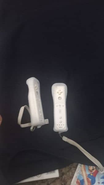Nintendo Orignal Wii and Wii fit for sale 13