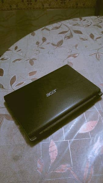 Laptop Core i3 (ram 4gb, SSD hard, 4 hour battery time) 3