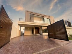 1Kanal Owner Build House For Sale In DHA Lahore