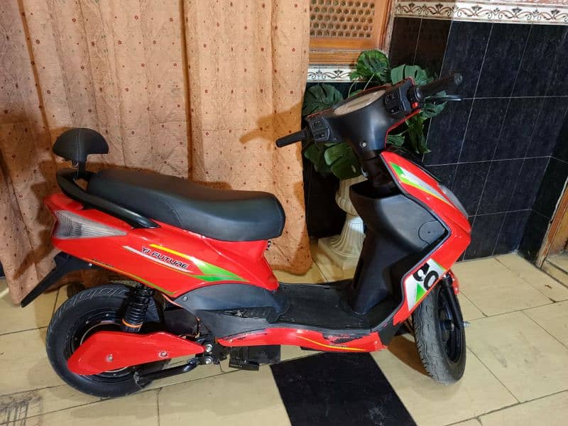 electric scooty 1