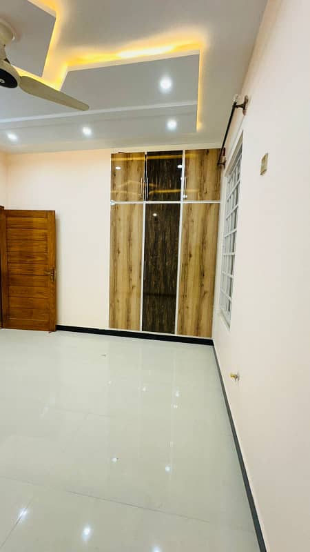 1 Kanal House Ava For Sale In A Block Satellite Town 1