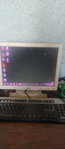 monitor and pc 1