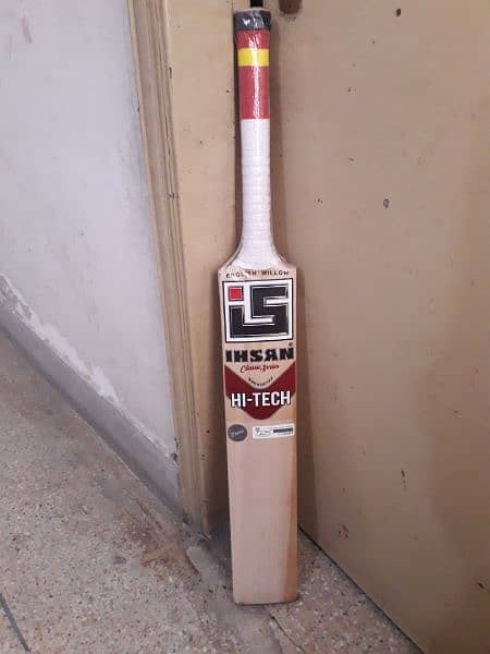 ihsan classic series HI TECH hard ball cricket bat for sale 2