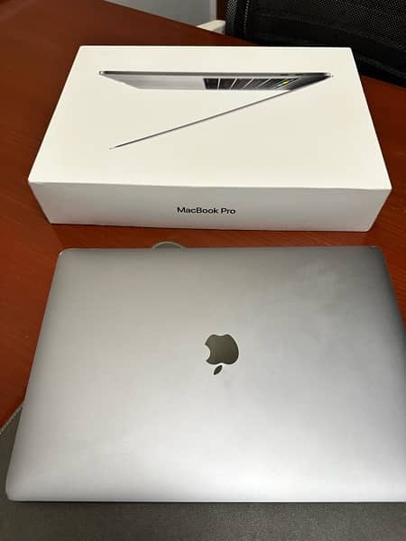 Macbook Pro 15inch, 2017 3