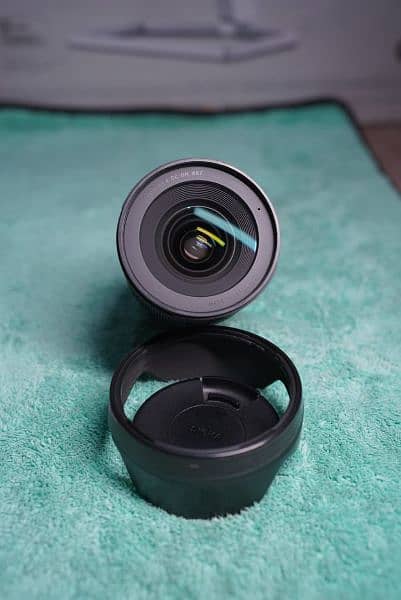 Sigma 16mm 1.4 with Complete Box 1