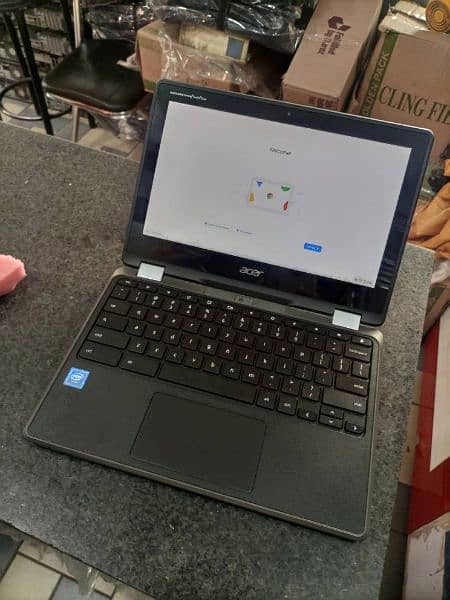 A touch screen Chromebook Acer 2/64 3