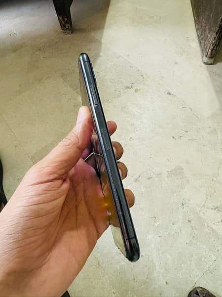 iPhone 11 Pro Max pta approved 4