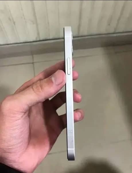 iPhone 12 Non PTA In Excellent Condition 5