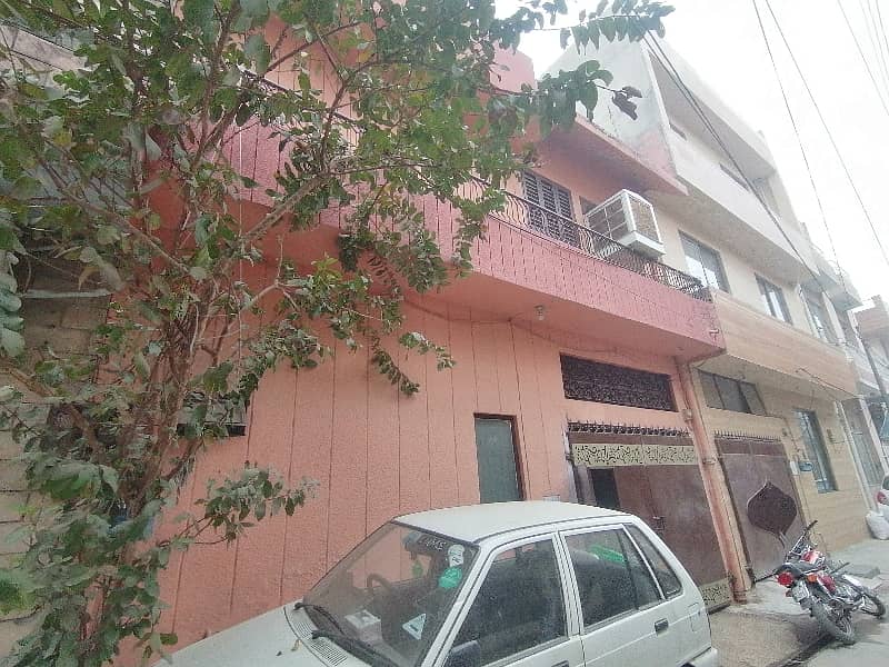 5 Marla 15 Years Use House For Sale Near  Lahore 3
