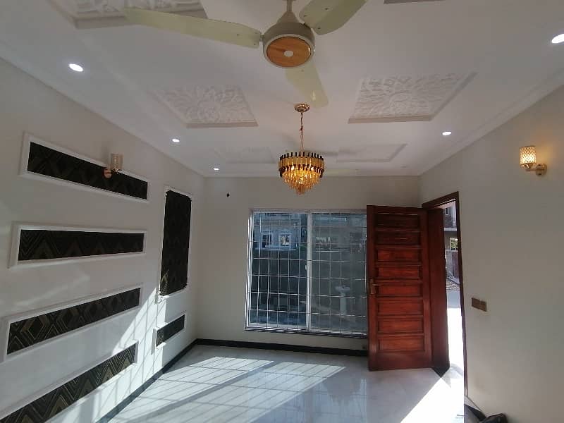 10 Marla Brand New Double Storey House For Sale  College Road Lahore 5