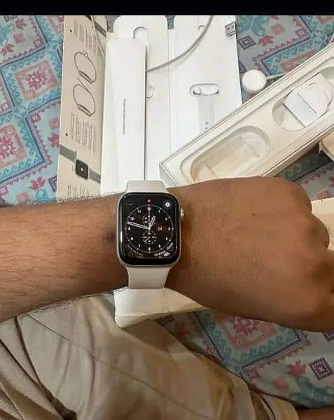 Apple watch Series 5 100 battery health SIM varent 0