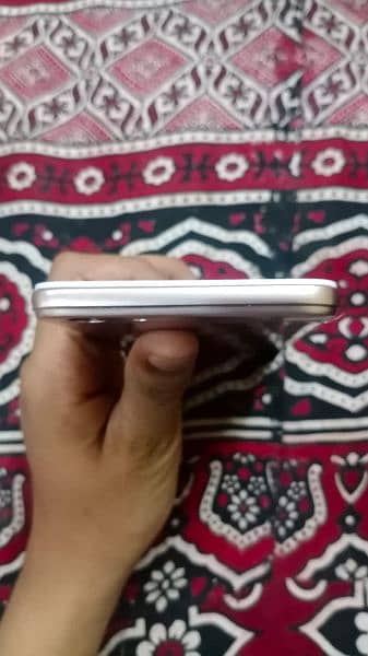 oppo a57 4gb ram 64gb memory box+ charger all okay no any fault 6