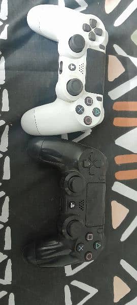 PS4 Controllers Original 1