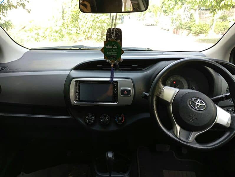 Toyota Vitz 2014 7
