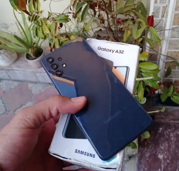 Samsung Galaxy a32 & vivo s1 0