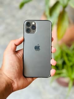 IPHONE 11 PRO FACTORY UNLOCK